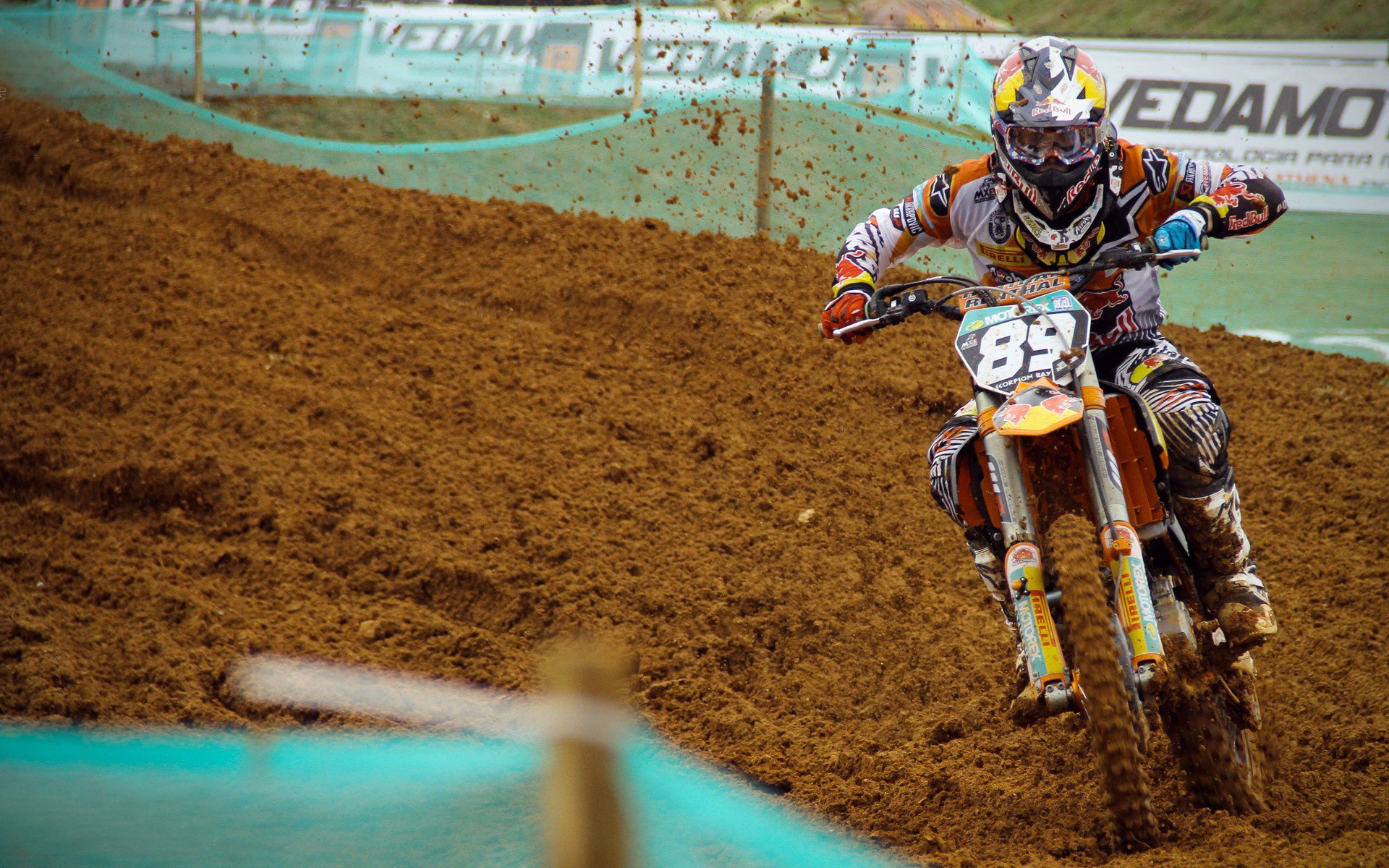 _水上高速滑艇：水上速度的极致追求_，超高水上滑梯